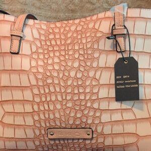 De Vesi Blush Croc-Embossed Vegan Leather Tote